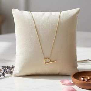 Chic Gold-Tone Necklace